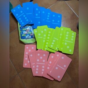 Kids Jumbo Foam Dominoes patterning skills, counting, problem solving BRAND NEW